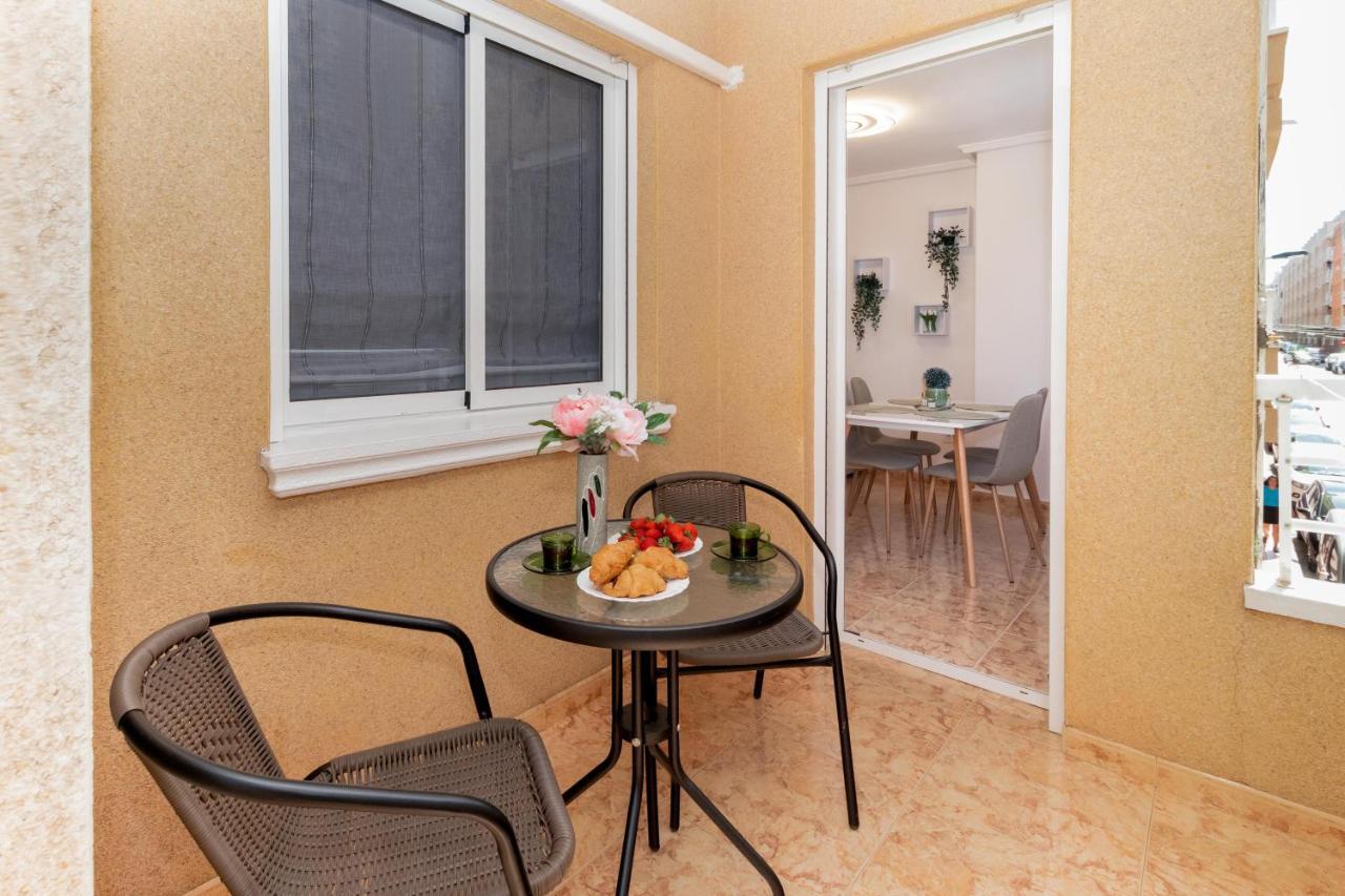 Apartament Piso En El Centro Torrevieja Zewnętrze zdjęcie